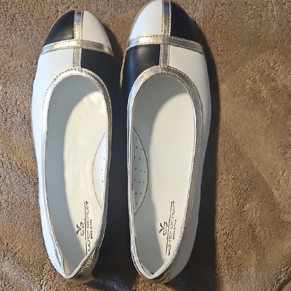 Walter Genuin Women's Black and White Flats with Silver Trim